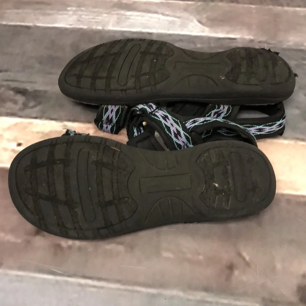 Champion strappy sandals adventure hiking water shoes youth‎ kids size 2